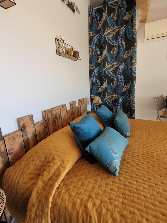 Studio Dans Maisonnette En Pierre Le Castellet  ภายนอก รูปภาพ